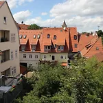 ステラ エルフルト アム ドーム ゲストハウス 3*