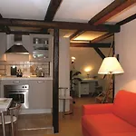 ステラ エルフルト アム ドーム ゲストハウス エアフルト