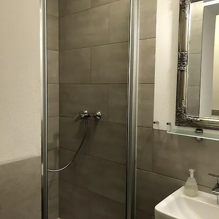 Pensión Stella Am Erfurter Dom 3*