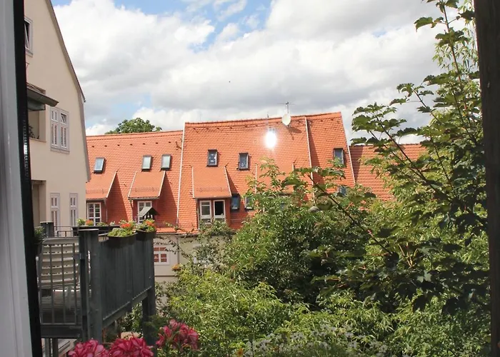 爱尔福特斯特拉公寓酒店